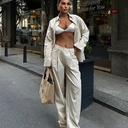 Larissa Çizgili Takım