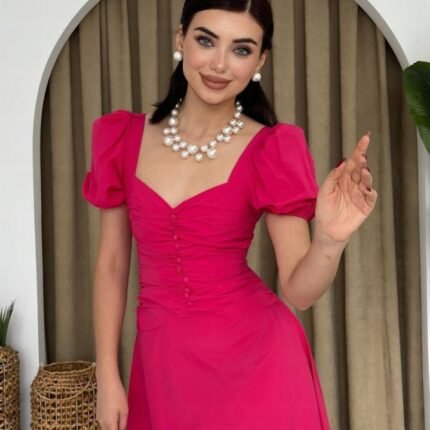 Kare Yaka Düğmeli Elbise