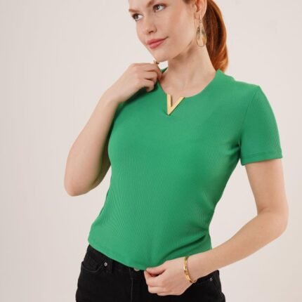 Kısa Kollu Yaka Detaylı Kaşkorse Fuşya Bluz