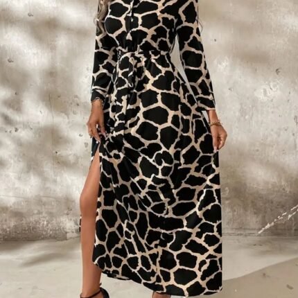 Kadın Uzun Kollu Yakalı önü Düğmeli Desenli Belden Kuşaklı Uzun Süprem Elbise