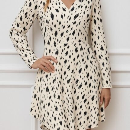 Kadın Uzun Kollu V Yakalı Desenli Kısa Keten Elbise