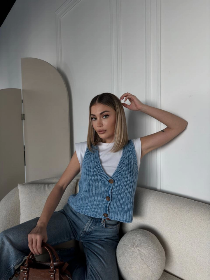 Triko Kolsuz Düğmeli Yelek