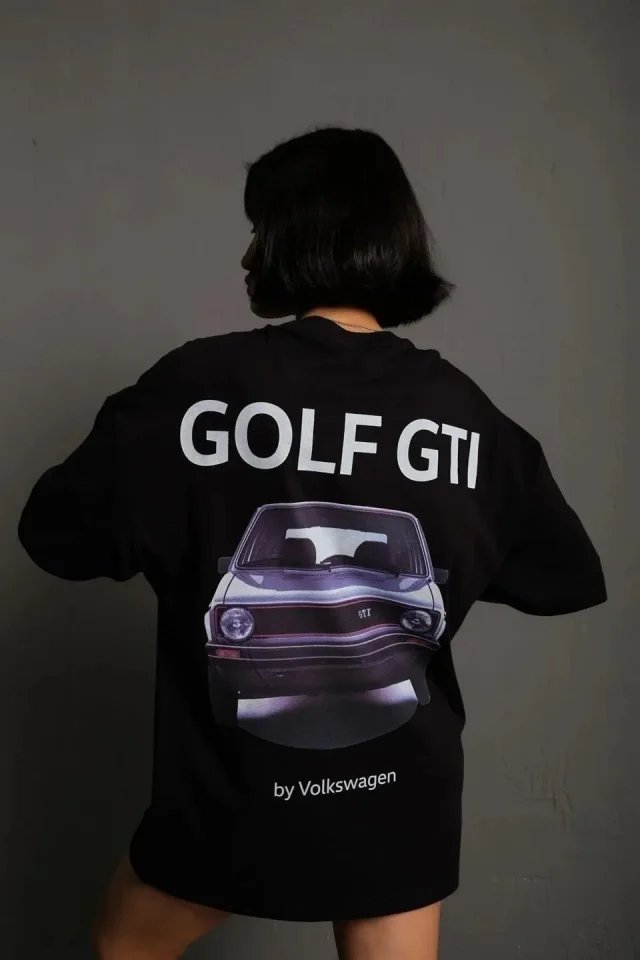 Oversize Baskılı Tişört – Golf GTI Retro Araba Desenli, Ön - Arka Dijital Baskı, Sokak Modası Stil