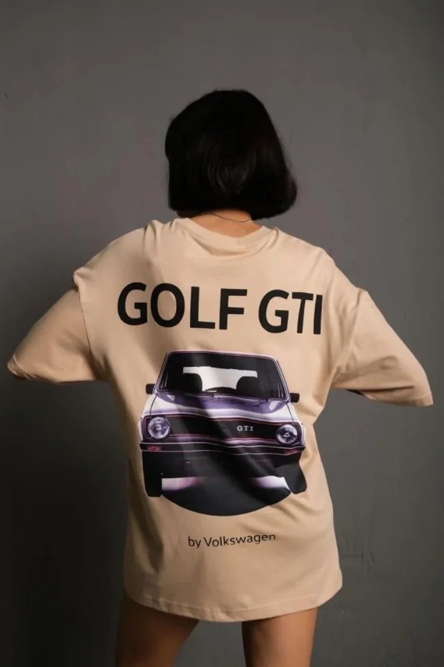 Oversize Baskılı Tişört – Golf GTI Retro Araba Desenli, Ön - Arka Dijital Baskı, Sokak Modası Stil