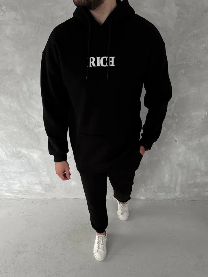 Uzun Kol Kapşonlu Göğüs Baskılı SweatShirt