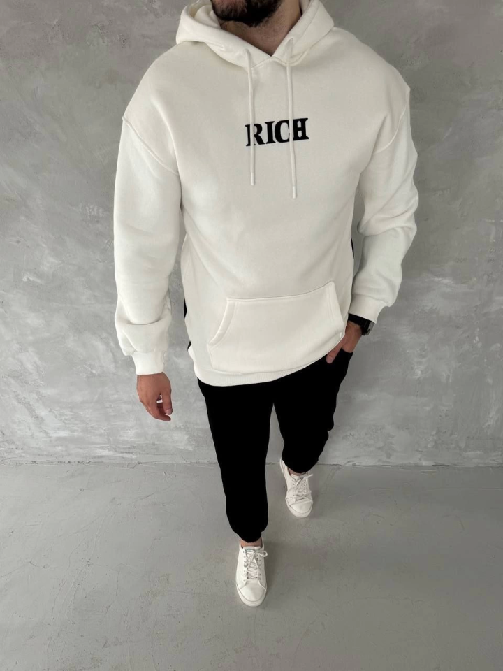 Uzun Kol Kapşonlu Göğüs Baskılı SweatShirt