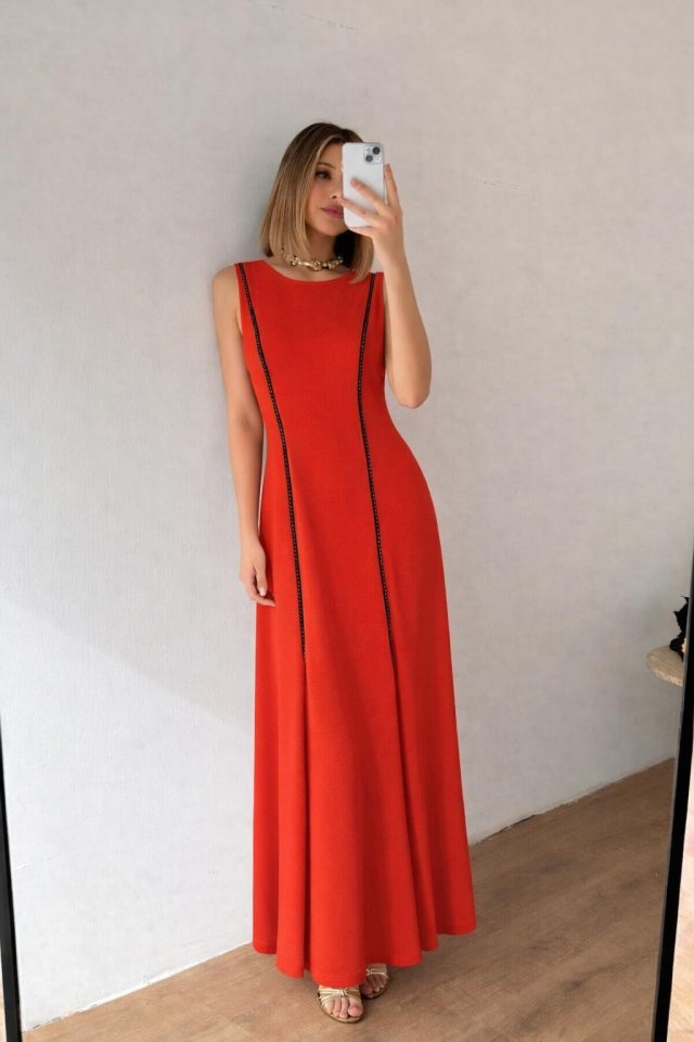 Kadın Bisiklet Yaka Kolsuz şerit Ve Plise Detay Maxi Boy Elbise