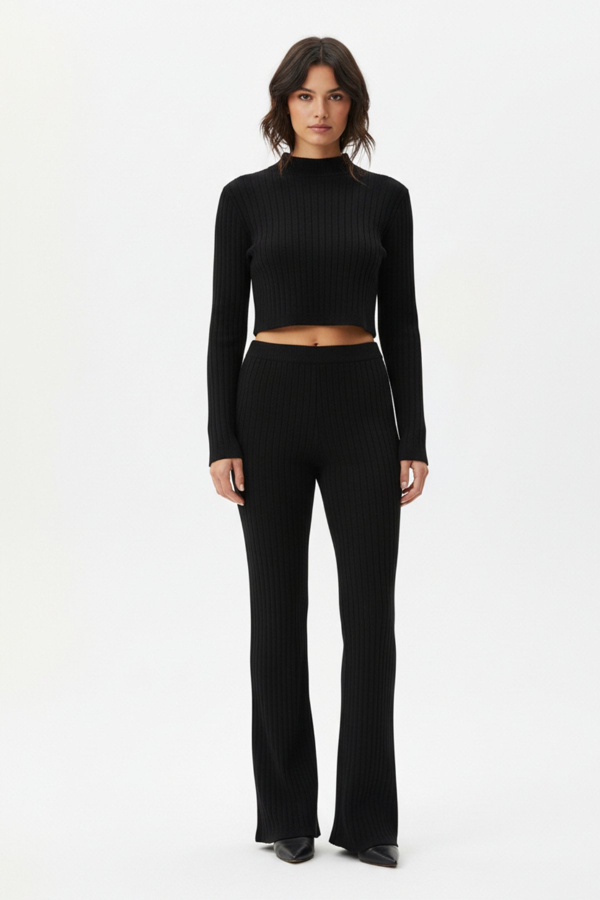 Kadın Siyah Fitilli Eşofman Takımı – Crop Uzun Kollu Üst & Paça Pantolon, Şık Günlük Set