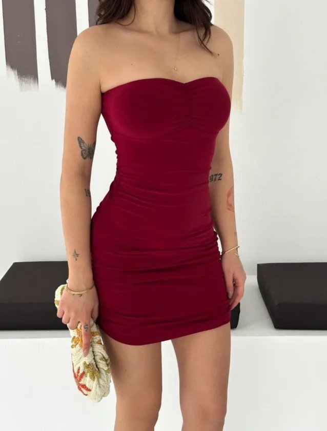 Drapeli Straplez Mini Elbise Esnek Kumaş Vücuda Oturan Gece Elbisesi