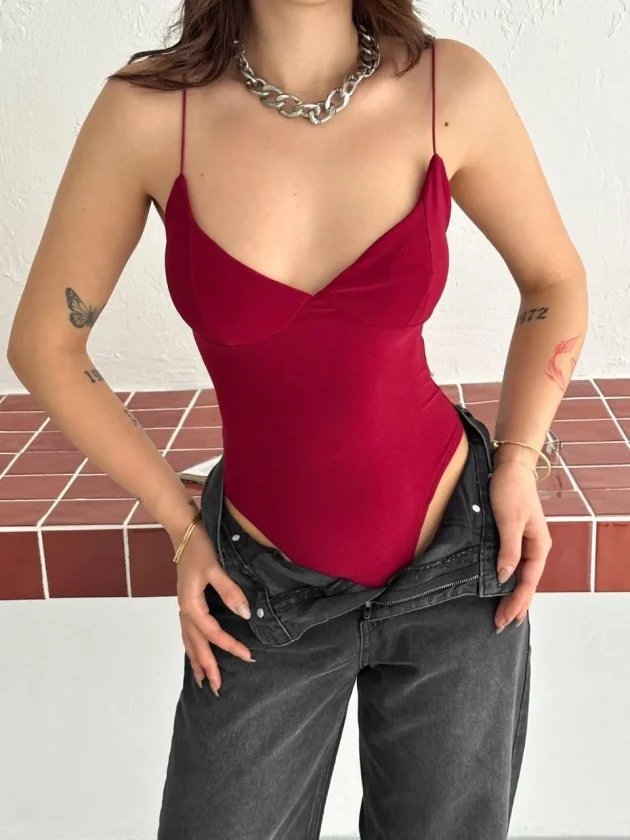 Derin Dekolte Askılı Body Sırt Dekolteli Şık Kolsuz Yazlık Bodysuit