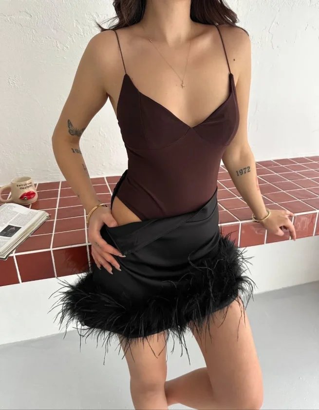 Derin Dekolte Askılı Body Sırt Dekolteli Şık Kolsuz Yazlık Bodysuit