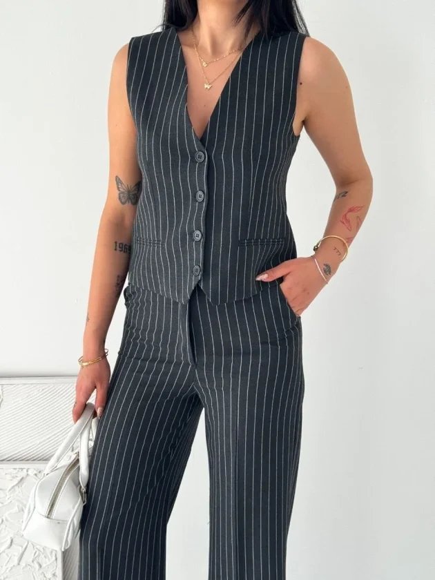 Çizgili Tansel Kumaş Yelek Pantolon İkili Takım Ofis Şık Modern